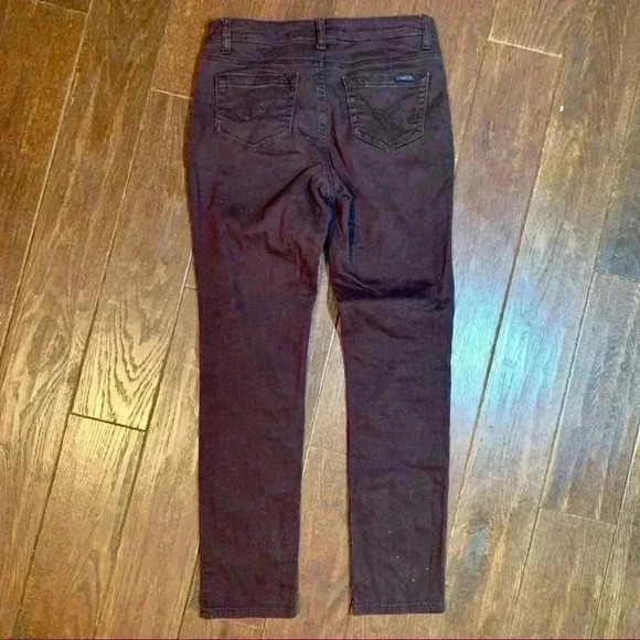 Kenneth Cole maroon skinny jeans - Picture 3 of 5